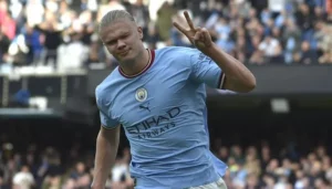 รองเท้าทองคํา