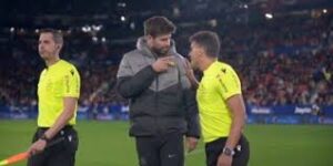 กองหลัง