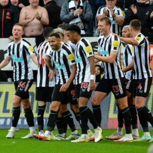 โค้ชนิวคาสเซิ่ล