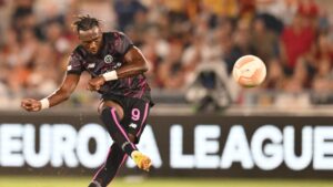 กอร์ดอนรีบส่ง 